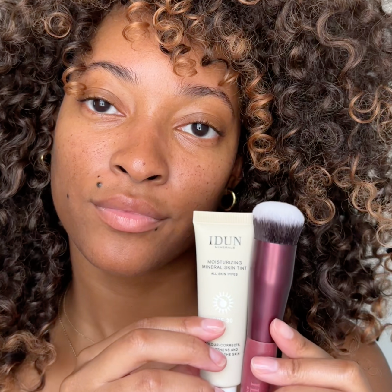 Tinted Moisturizer: The Makeup-Skincare Hybrid