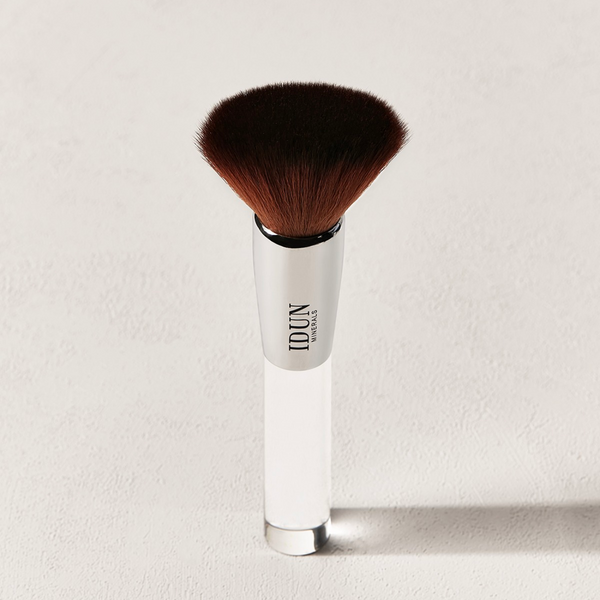 KABUKI BRUSH